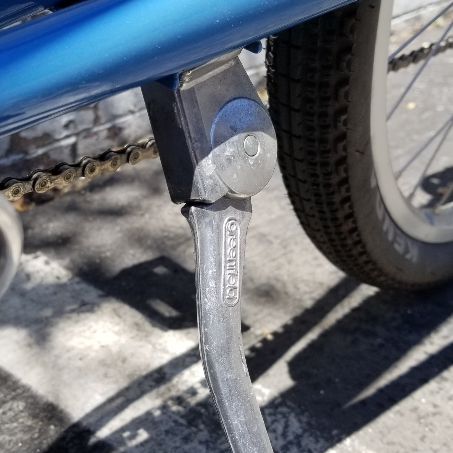 Greenfield kickstand discount