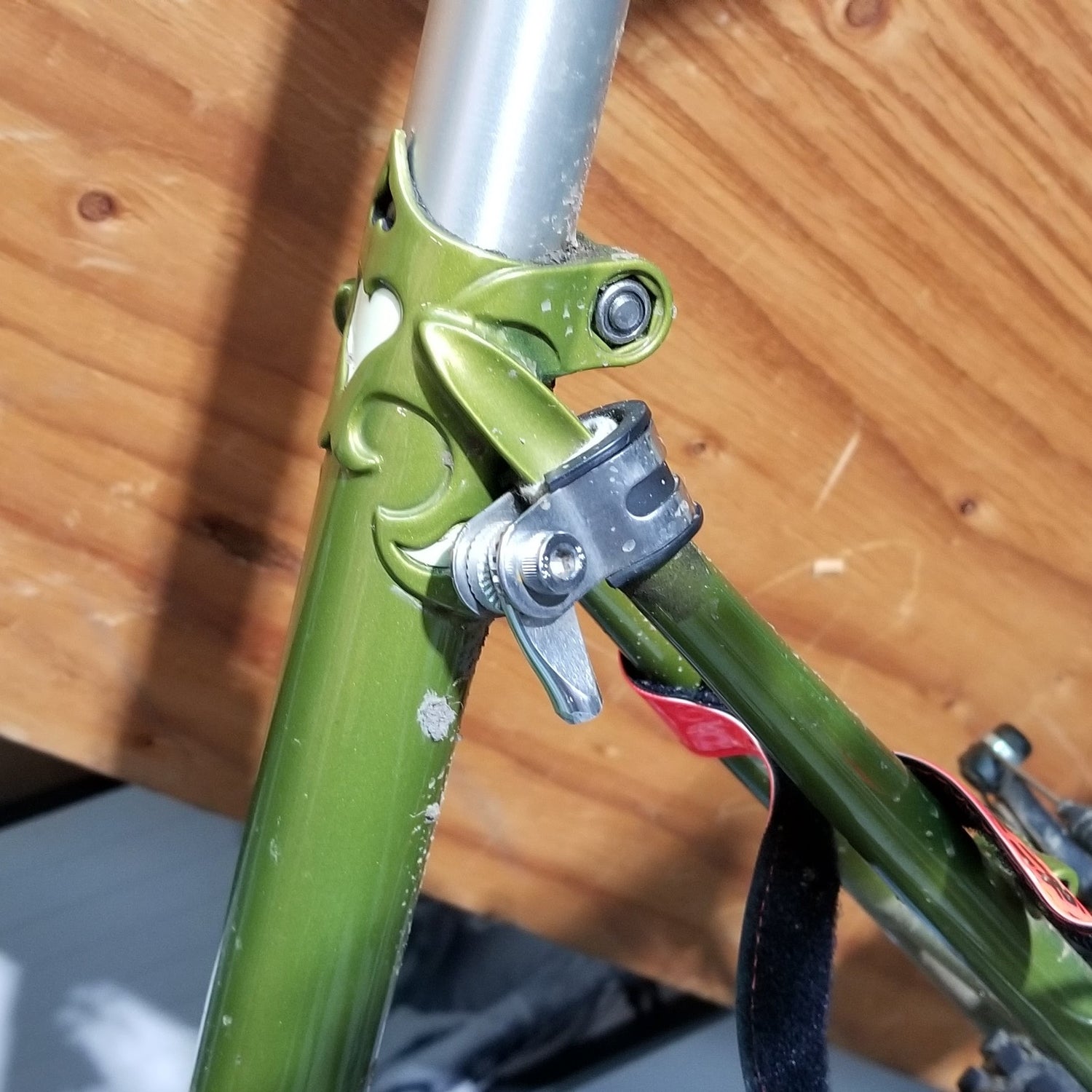 Bike fork online clamp